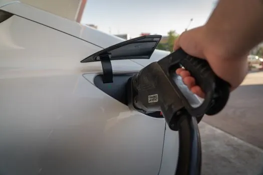 EV charging station market share by manufacturer - Trackable Signals Through 2026