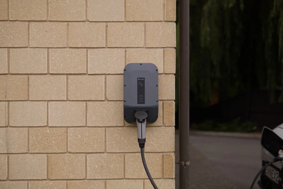 EV Charging Station Manufacturer Share: 2025 Baseline and 2026 Outlook