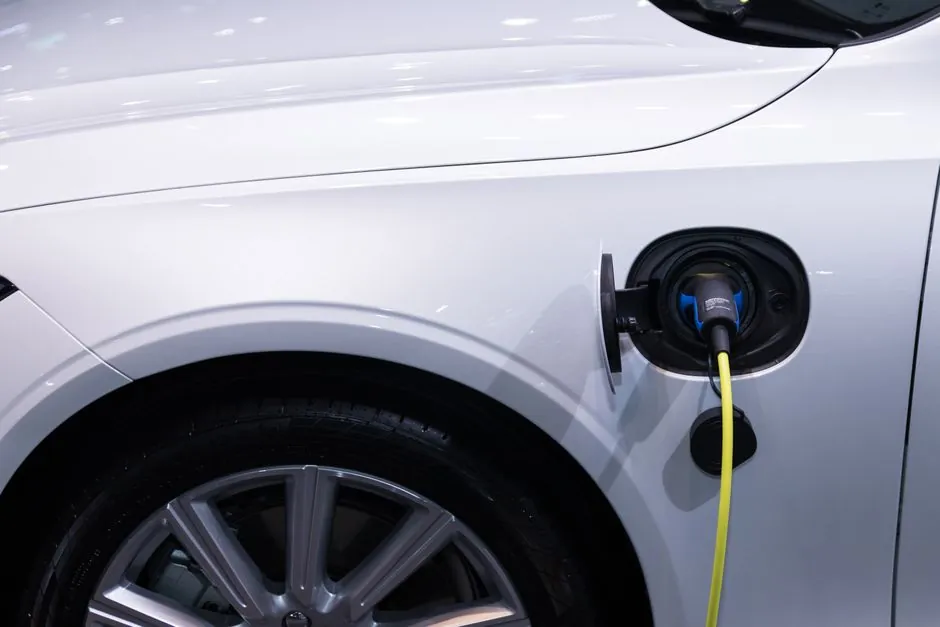 EV Traction Motor Procurement: Spec Bands, Topologies, and 2026 Shortlist Criteria