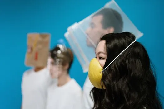 Face Shield selection for confined space entry - Headband, suspension, and respirator interface