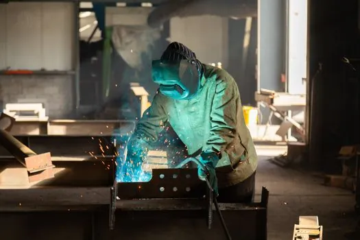 Face Shield selection for welding operations - What it is FOR vs. who should not buy a welding shield