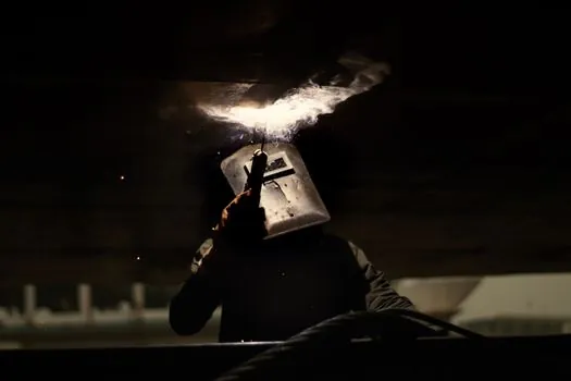 Face Shield selection for work at height - Comparison: shield classes against the four work-at-height hazards