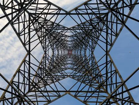 Fall Arrest Harness selection for electrical work - Decision checklist for a procurement engineer