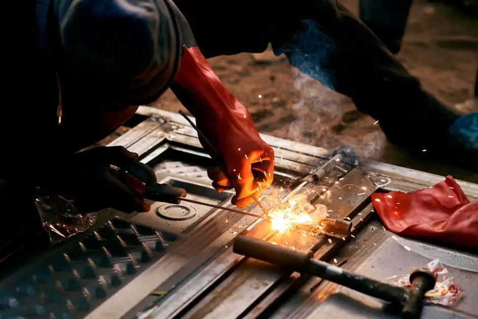 Fall Arrest Harness Selection for Welding Operations: Spec-First Guide