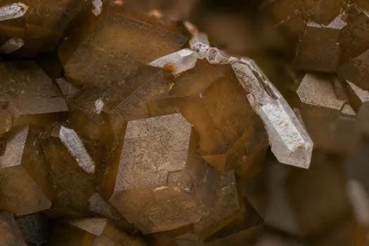 ferrosilicon upstream and downstream industries - Upstream raw materials: quartz, metallurgical coke, and chromite concentration r