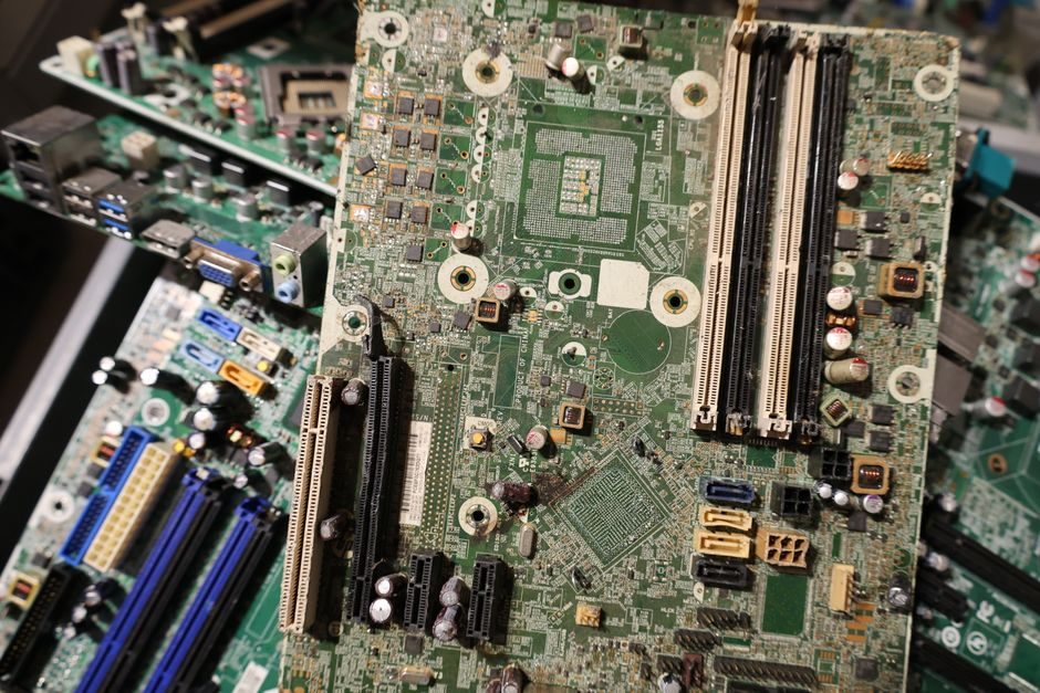 Fieldbus Gateway vs Remote I/O Module: Protocol-Bridge or I/O-Density Decision