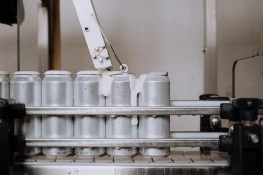 Filling Machine selection for food and beverage - Beverage Sub-Types: CSD, Still Water, Juice and Dairy Each Want a Different Valv