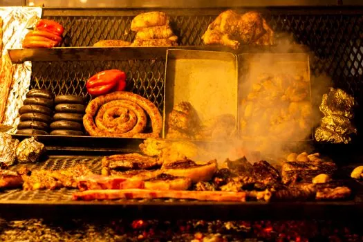 Fire Door selection for food processing - Sealing, glazing, and hardware that keep their rating