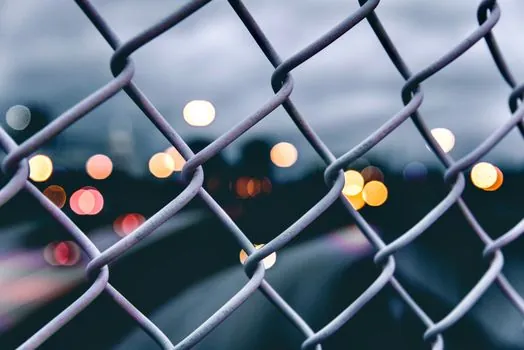 Safety Fence selection for food processing - Limitations and Failure Modes in Food Service