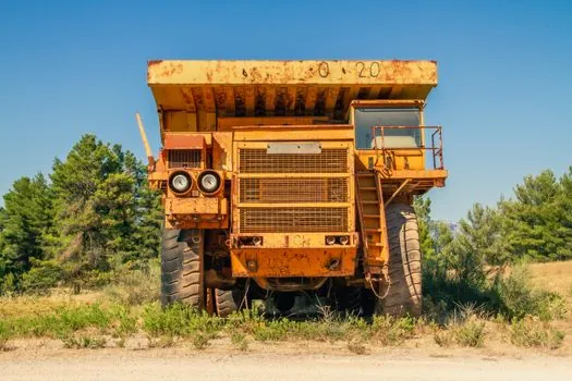 Dump Truck selection for forestry - Drivetrain and running gear for soft, steep, and narrow terrain