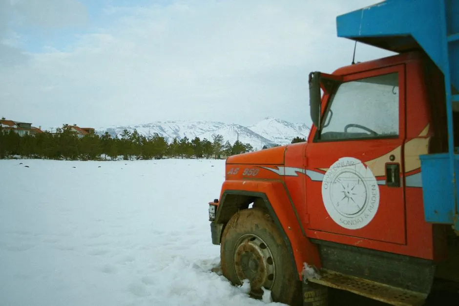 Forestry dump truck selection: payload, bed and drivetrain spec map
