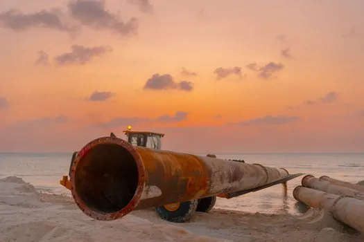Gantry Crane selection for pipeline construction - Safety rules the spec sheet must encode
