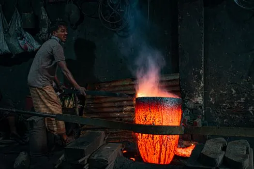 Gas-Fired Aluminum Melting Furnace selection for agriculture machinery - Selection for Agricultural Foundries