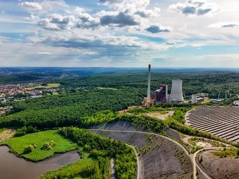 green hydrogen competitive landscape 2026 - Electrolyzer Technology Stack: AEL Leads, PEM Catches Up on Dynamic Response