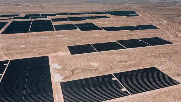 grid-scale battery storage competitive landscape 2026 - Risk Map: Permitting, Trade, and Residential Contraction