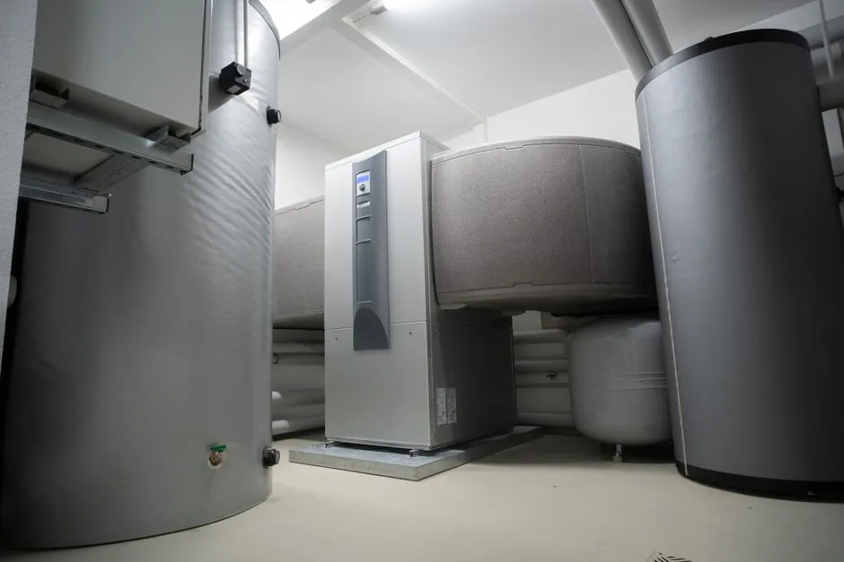 Heat Pump OEM vs ODM Manufacturing: Guangdong Capacity Map