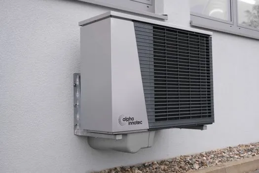 heat pump process control and instrumentation - Communication protocols and controller integration