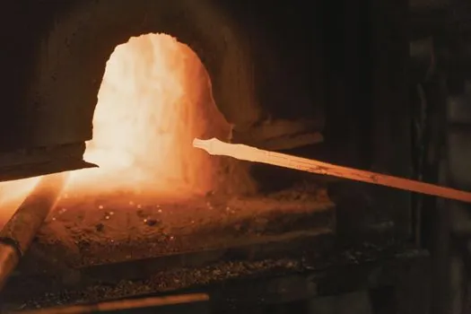 Holding Furnace selection for electronics housings - Where induction holding is the wrong tool