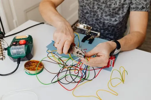 how to choose a Relay Module - Who Should and Should Not Use a Hobby 5V Board