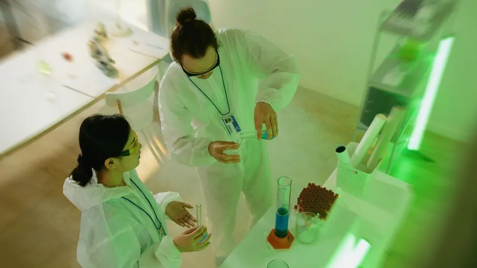 How to Select Laboratory Protective Clothing by Hazard Class and EN Standard