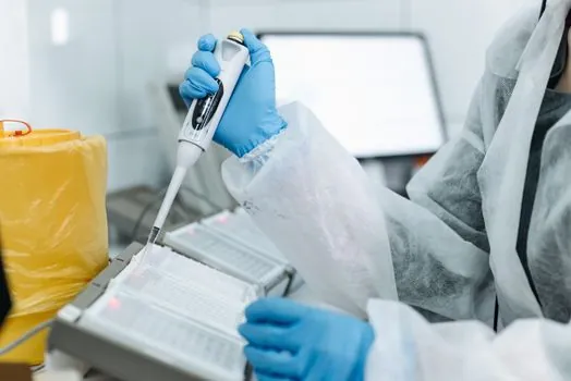 Protective Clothing selection for laboratories - Testing and Documentation Buyers Should Demand