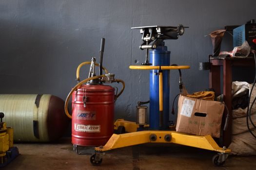 Hydraulic Actuator suppliers and manufacturers - Supplier Geography and Sourcing Channels