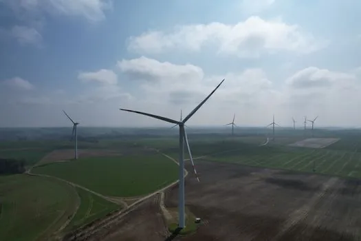IGBT competitive landscape 2026 - Demand drivers: HVDC, offshore wind, AI data centers
