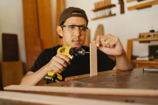 Impact Drill selection for concrete work - Bit Selection: Shank, Material, Geometry, Standard