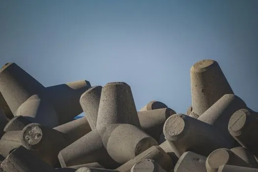 Industrial Ceramic selection for marine engineering - Lightweight Filler Duty: Hollow Ceramic Microspheres in Putties and Naval Cement