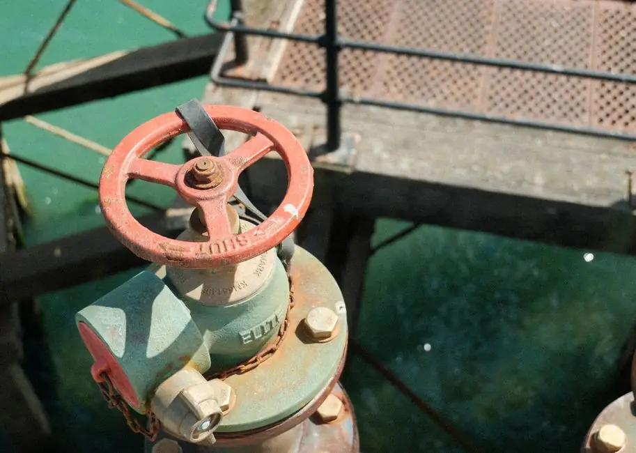 Federal solenoid valve solicitation surfaces while commercial chatter stays thin