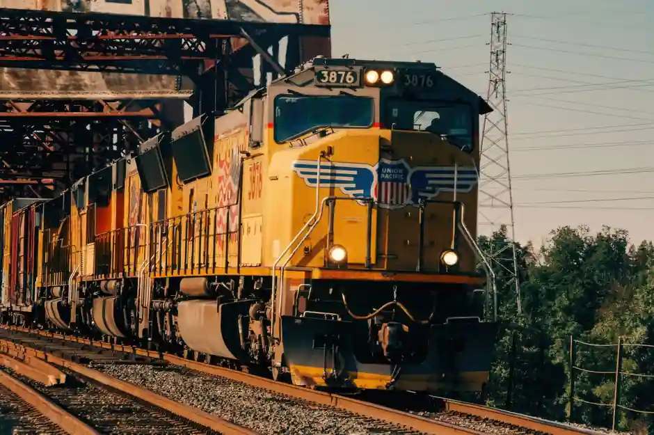Industrial Rubber Selection for Rail: 2026 Elastomer and Standard Map