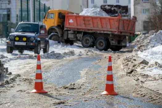 Infrared Line Level selection for road maintenance - IP, Power, and Working Range: Roadside Conditions
