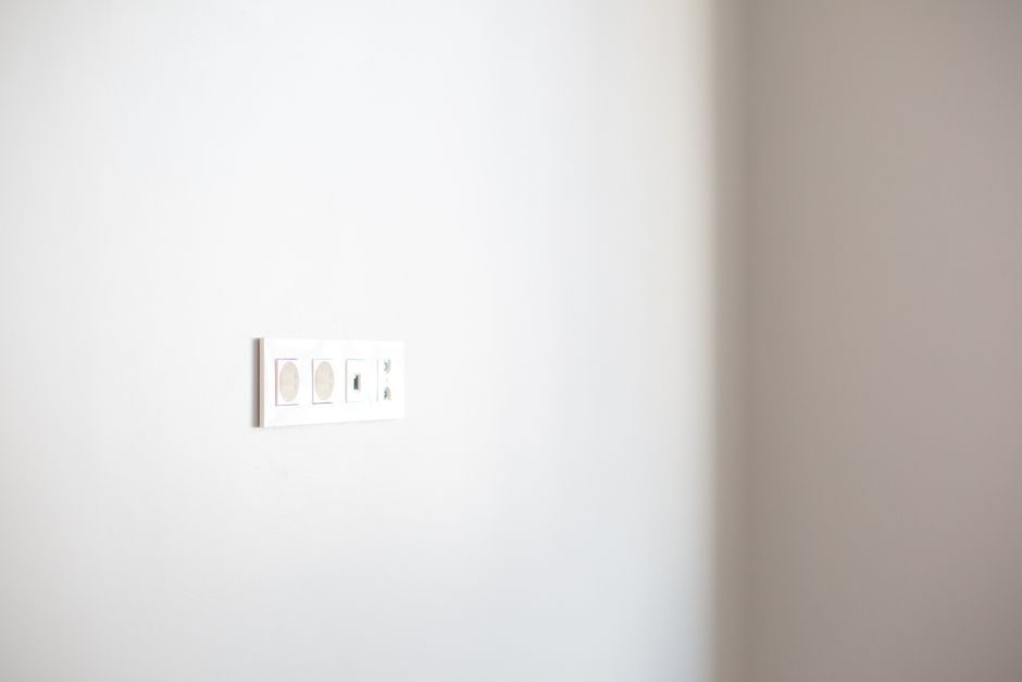 Isolating Switch Buying Guide: Spec Map for Low-Voltage to High-Voltage
