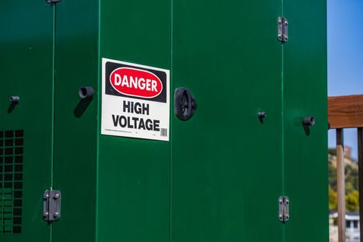 Isolating Switch vs Distribution Cabinet - Real Use Cases and Limitation Boundaries