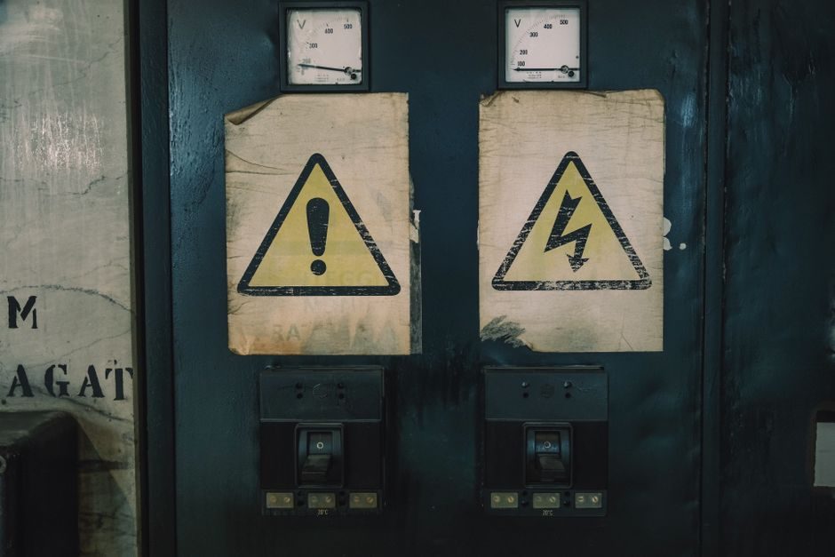 Isolating Switch vs Distribution Cabinet: Spec-Driven Decision Map