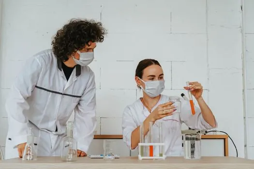 Dust Mask selection for laboratories - Standards, certification marks, and what to verify on the box
