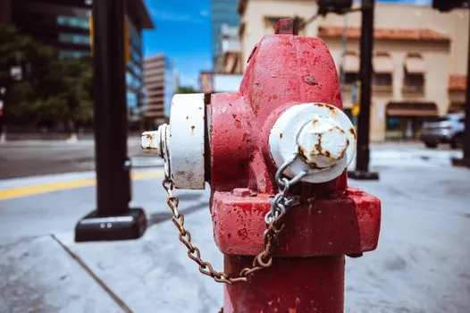 Fire Hydrant selection for laboratories - Materials, coatings, and chemical compatibility