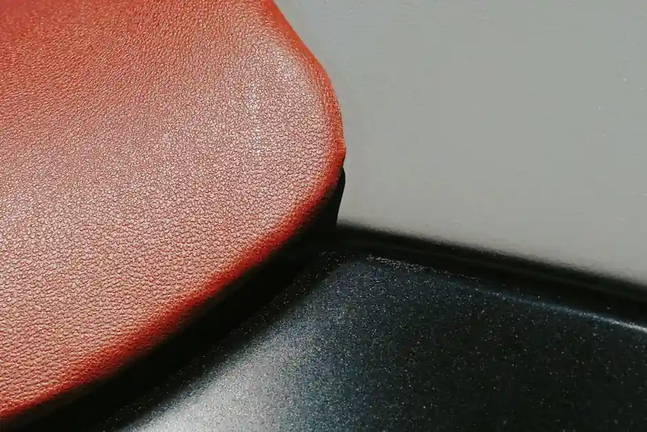 Laser profile scanner vs confocal displacement sensor for surface finish
