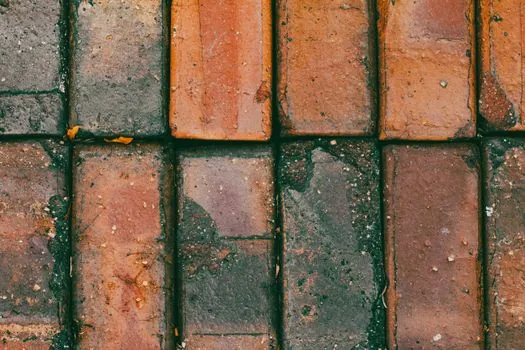 Laser Screed selection for masonry - Standards, Sourcing, and Specifications to Verify