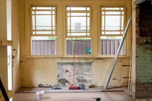 Lightweight Partition Panel selection for renovation projects - Comparison: four panel families against renovation criteria