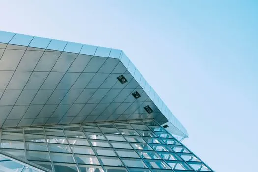 Lightweight Partition Panel selection for prefabricated construction - Acoustic performance and thickness tradeoffs