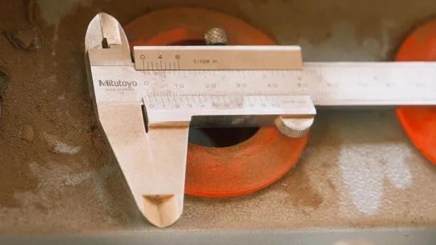 linear bearing types and applications - Materials, seals, cages, and the contamination question