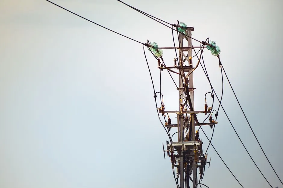 Load Break Switch Suppliers 2026: Spec Gates, Vendor Tiers, and Selection Map