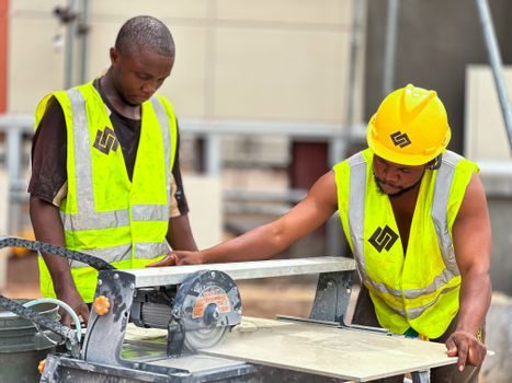 Marble Cutter selection for interior finishing - Dust and Slurry Management