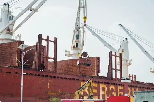 Industrial Rubber selection for marine engineering - Failure modes and operational limits to spec against