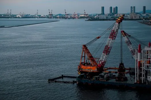 Slewing Bearings selection for marine - Failure Modes and Common Pitfalls at Sea