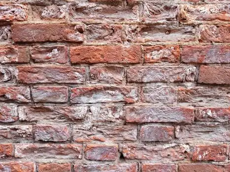 Laser Distance Meter selection for masonry - Red vs Green Beam on Exterior Masonry Walls
