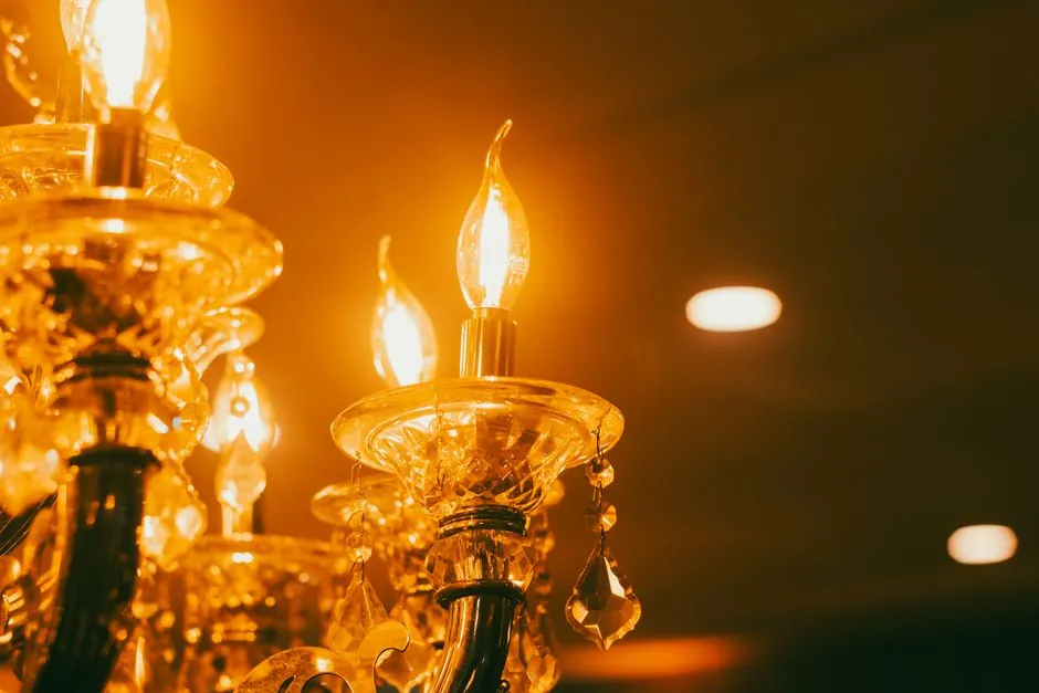 Melting Furnace Selection for Lighting Fixture Foundries