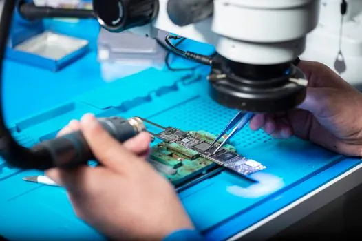 MEMS sensor competitive landscape 2026 - Selection criteria for buyers: matching MEMS type to duty