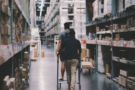 Mesh Belt Conveyor selection for e-commerce fulfillment - Materials, drive, and tensioning